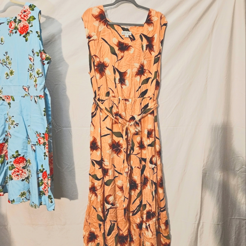 Sleeveless Tie Waist Dress- Peach Floral